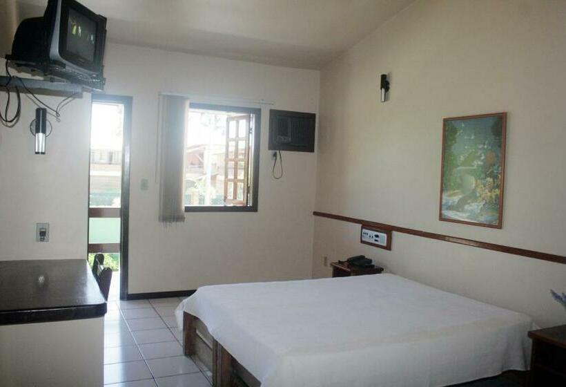 חדר סטנדרט לארבעה, Taperapuan Praia