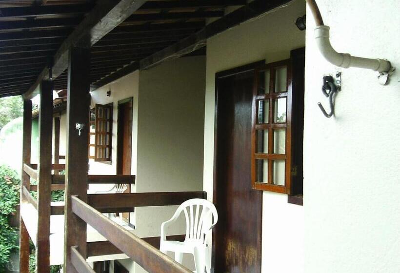 חדר סטנדרט קוודרופל עם נוף לבריכה, Taperapuan Praia