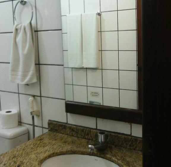 Quarto Quádruplo Standard com Vista de Piscina, Taperapuan Praia