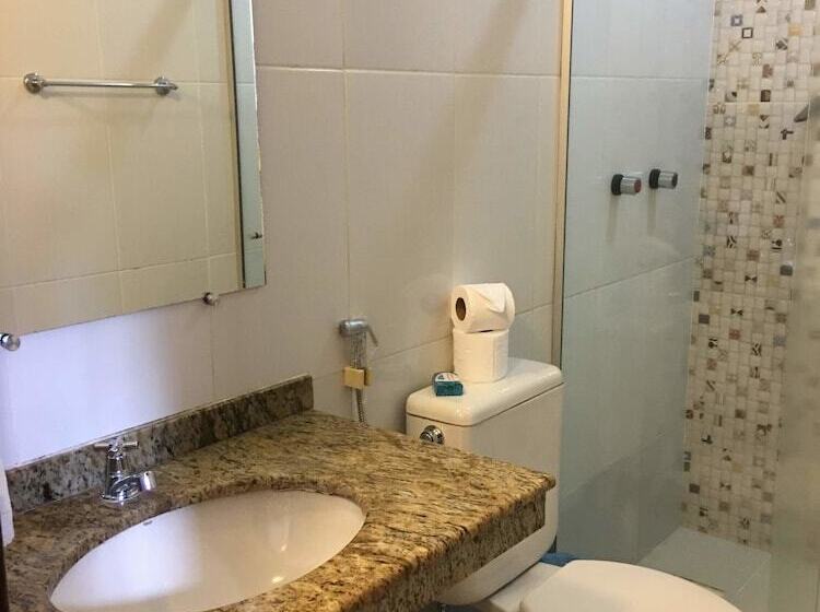 Quarto Estandar, Taperapuan Praia