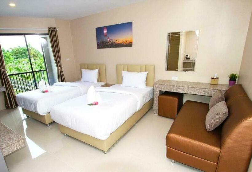 اتاق استاندارد با بالکن, The Coconut