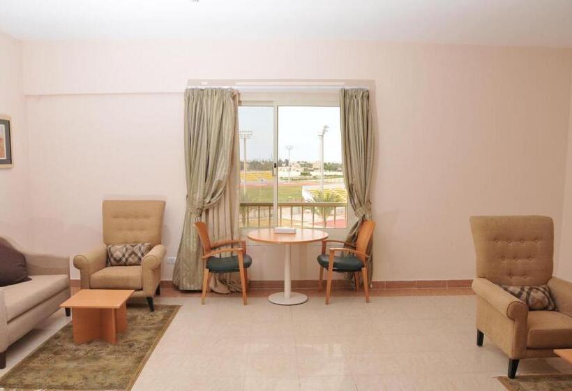 اتاق خانوادگی با چشمانداز استخر, Tolip Family Club Borg El Arab