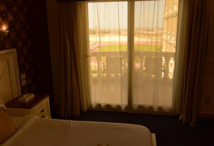 اتاق خانوادگی با چشمانداز استخر, Tolip Family Club Borg El Arab