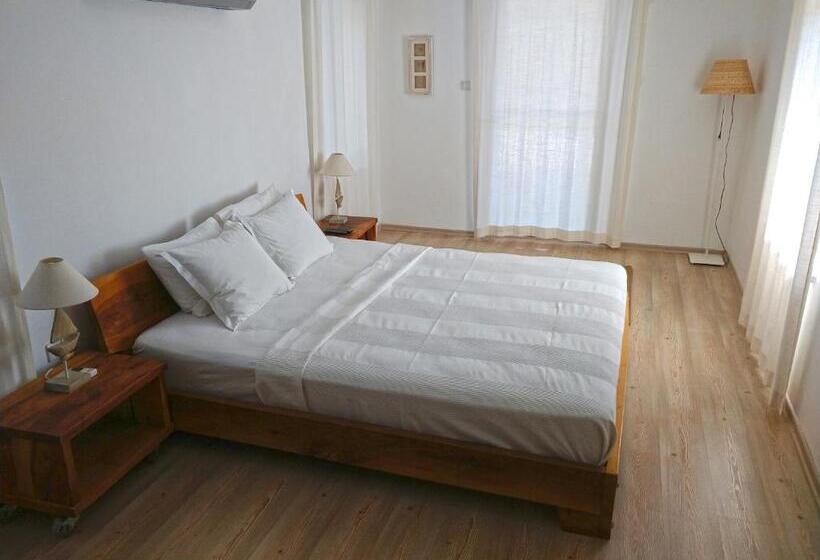 Quarto Triplo Estandar, Zephyros