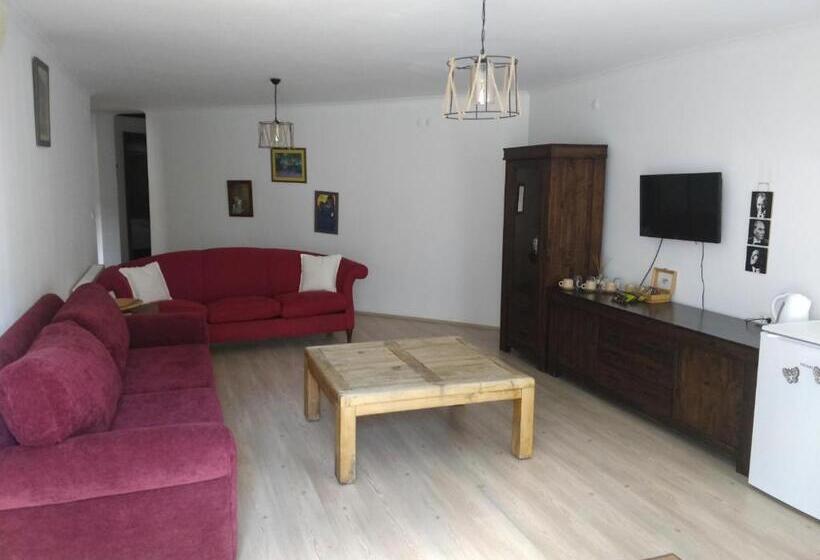 Suíte Familiar, Zephyros