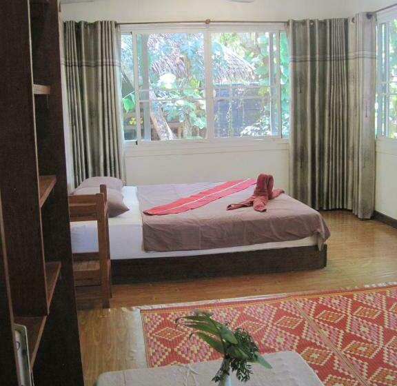 بنجلو قياسى, Jj Beach Resort & Jj Seafood