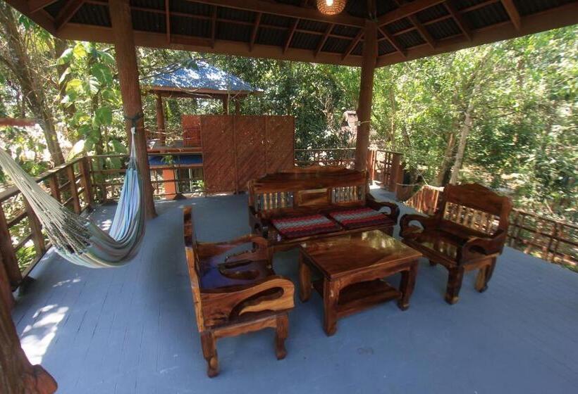 فيلا ديلوكس غرفة نوم, Jj Beach Resort & Jj Seafood