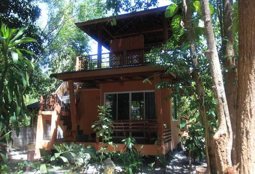 فيلا ديلوكس غرفة نوم, Jj Beach Resort & Jj Seafood