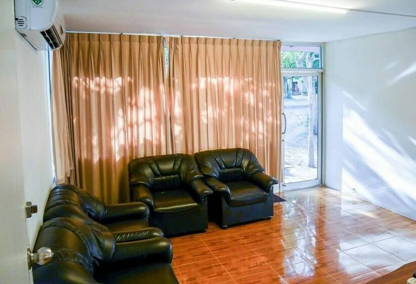 ファミリールーム, Phe Samed Villa