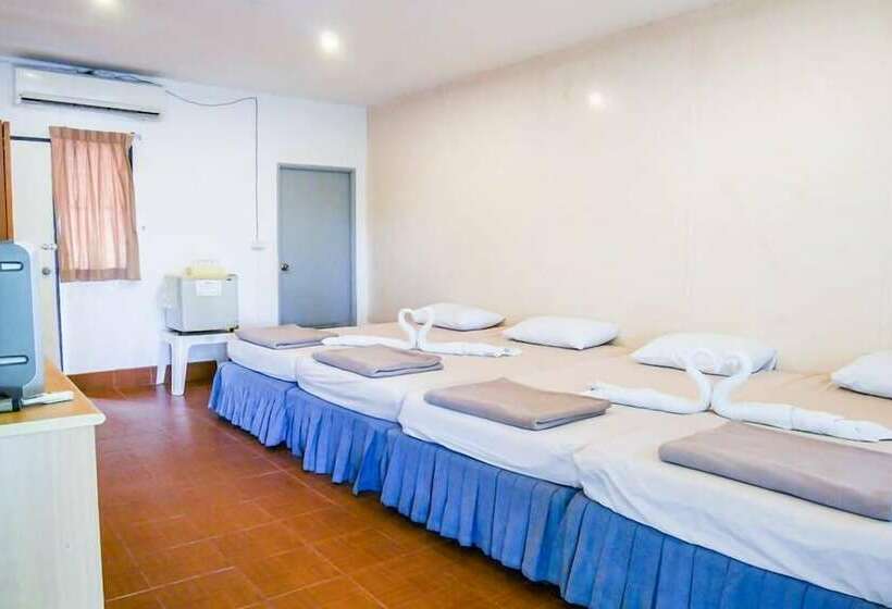 スタンダード4人部屋, Phe Samed Villa