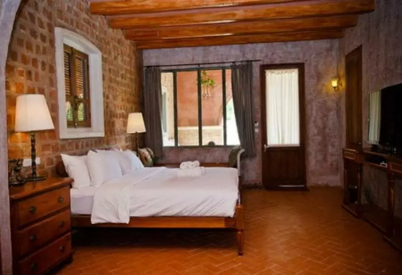 Deluxe-sviitti, La Toscana