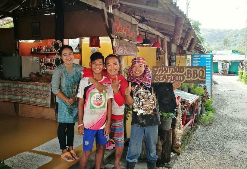 חדר סטנדרט, Pp Red Tuna Hut