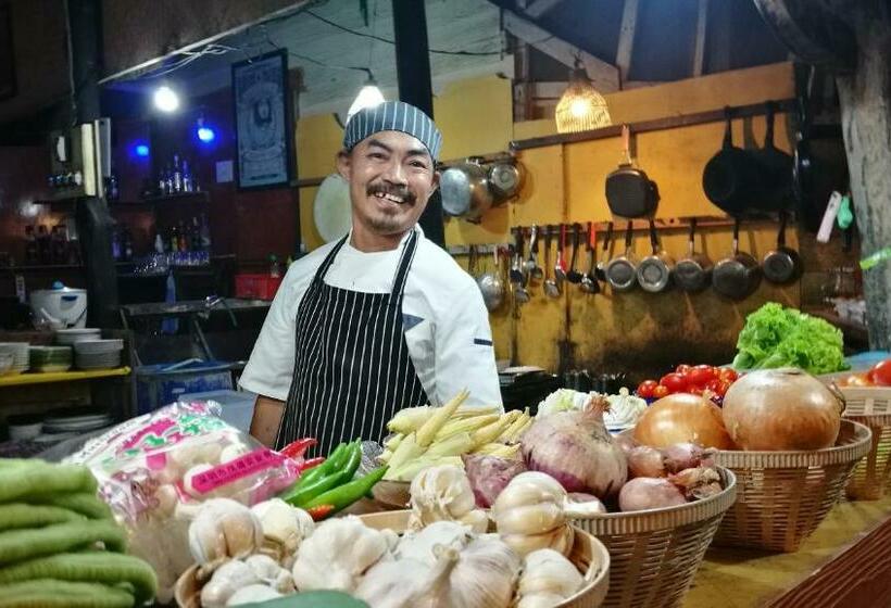 חדר סטנדרט, Pp Red Tuna Hut