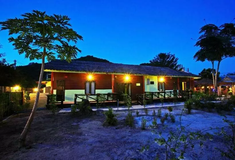 スーペリアールーム, Pp Red Tuna Hut