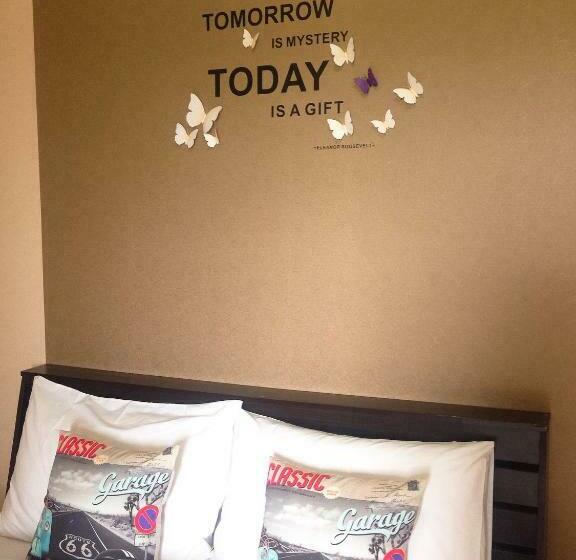 غرفة إقتصادية, Nt House