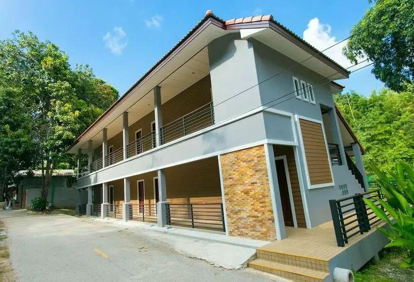 اتاق سوپریور, Forra Hill Resort