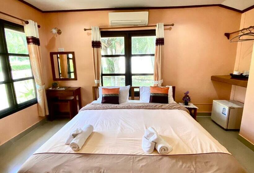 Номер Стандарт, Baan Phuthadol