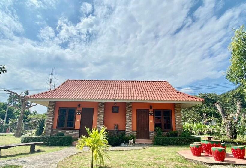 스탠다드 룸, Baan Phuthadol