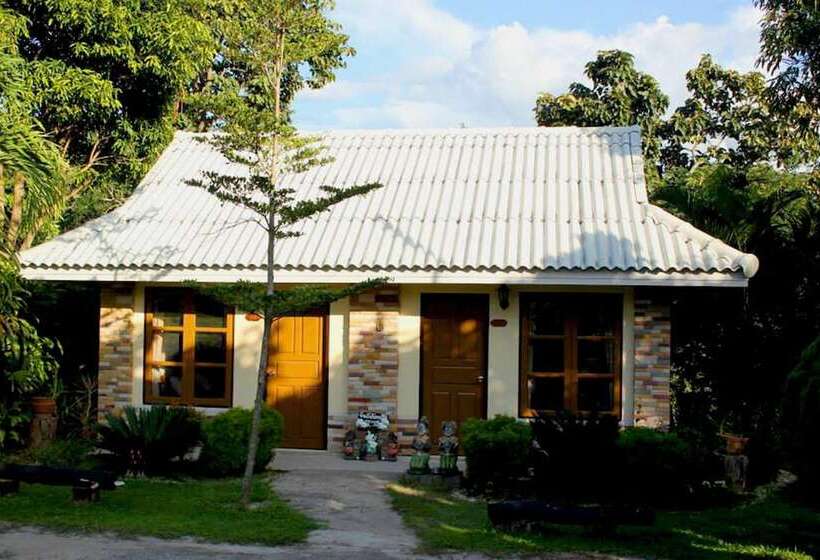 Номер Стандарт, Baan Phuthadol