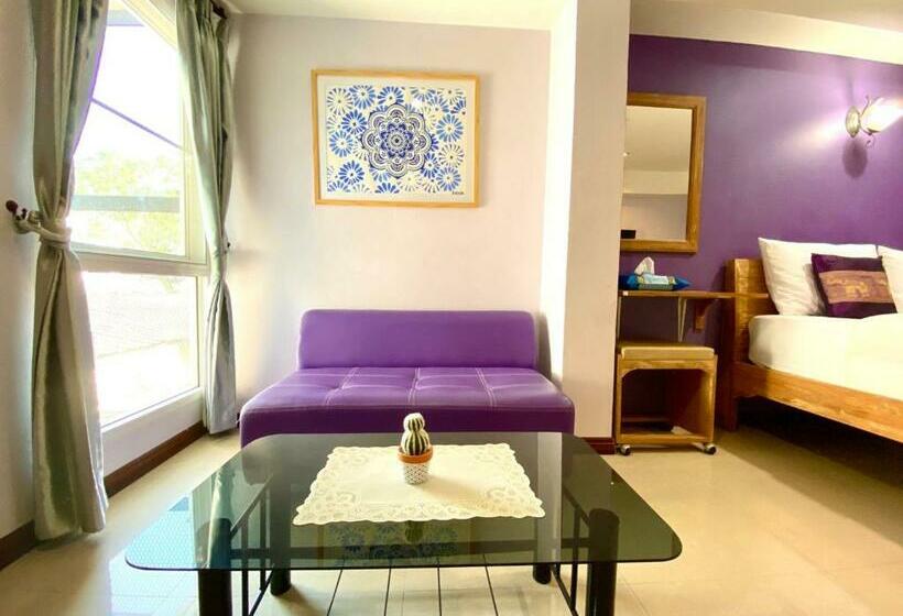 اتاق لوکس, Chinda Boutique