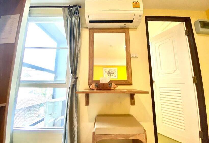 Номер Стандарт, Chinda Boutique