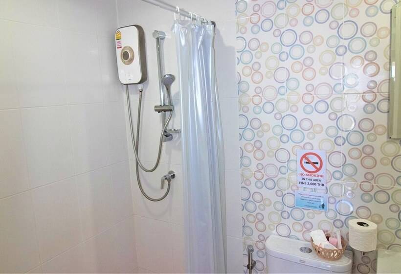 Номер Deluxe с Балконом, Chinda Boutique