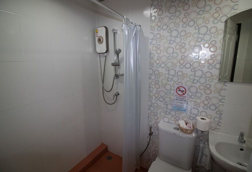 Номер Deluxe с Балконом, Chinda Boutique