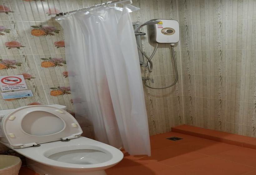 Номер Deluxe с Балконом, Chinda Boutique