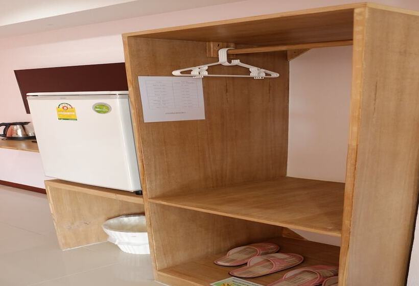 Номер Deluxe с Балконом, Chinda Boutique