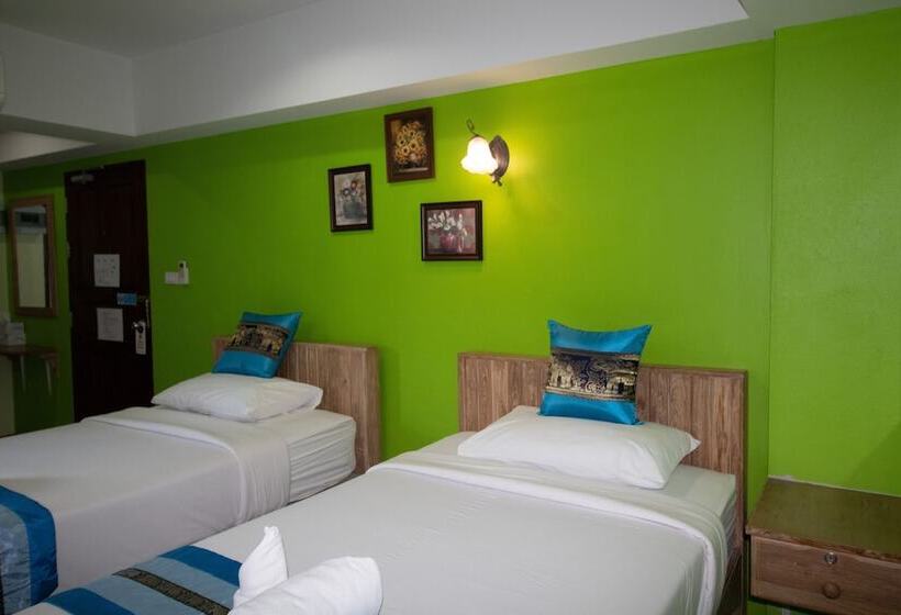 Номер Стандарт, Chinda Boutique