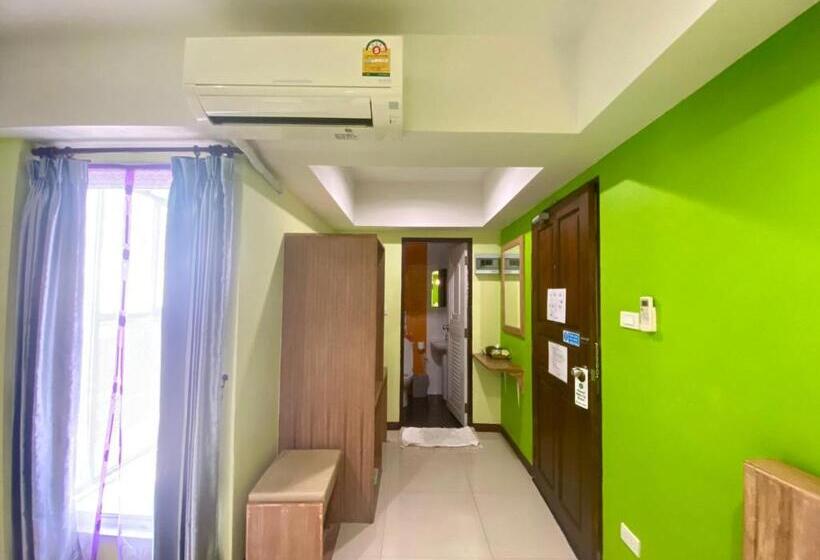 Номер Стандарт с Балконом, Chinda Boutique