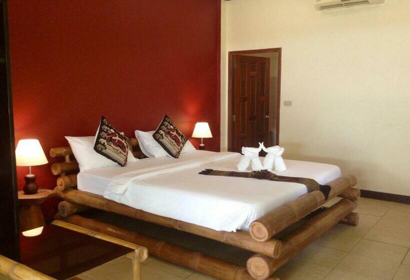 غرفة قياسية مطلّة علي حمام السباحة, Garden Resort