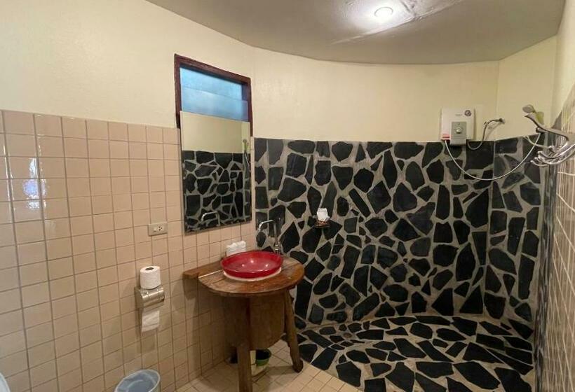 غرفة قياسية مطلّة علي حمام السباحة, Garden Resort