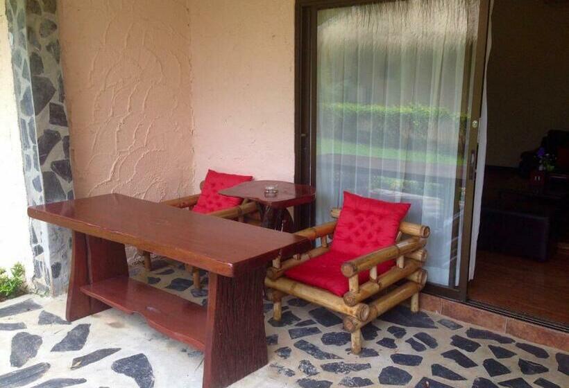 דירת חדר, Garden Resort