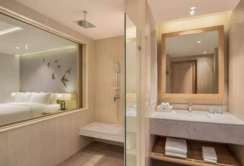 プールビューファミリールーム, Le Meridien Khao Lak Resort & Spa