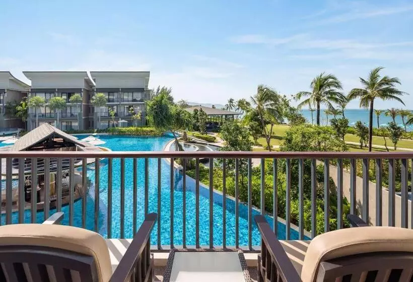 キングサイドベッドのスタンダードワンルーム, Le Meridien Khao Lak Resort & Spa