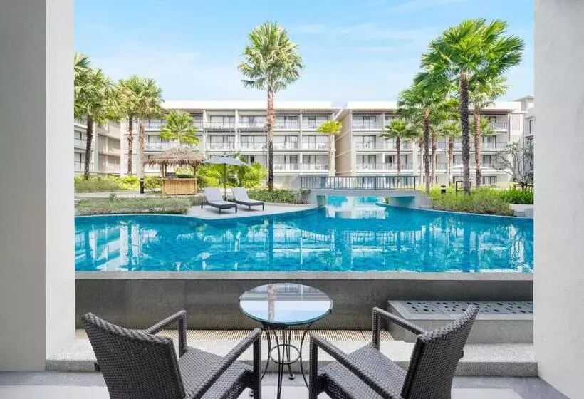 キングサイズベッドのスーペリアルーム, Le Meridien Khao Lak Resort & Spa
