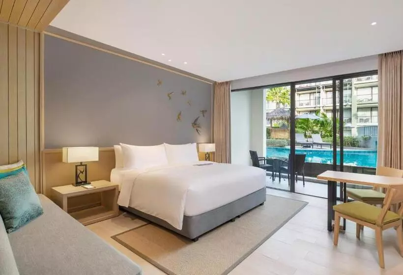 キングサイズベッドのスーペリアルーム, Le Meridien Khao Lak Resort & Spa