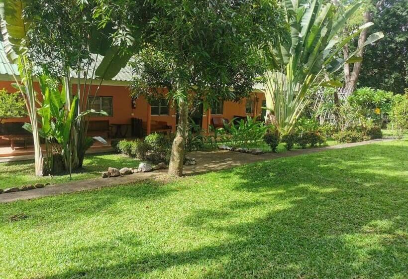 Номер Стандарт Вид на Сад, Mon Kiang Dao Resort