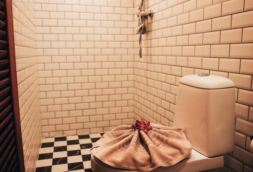 스탠다드 룸 풀장 전망, Namphung Phuket Boutique Resort