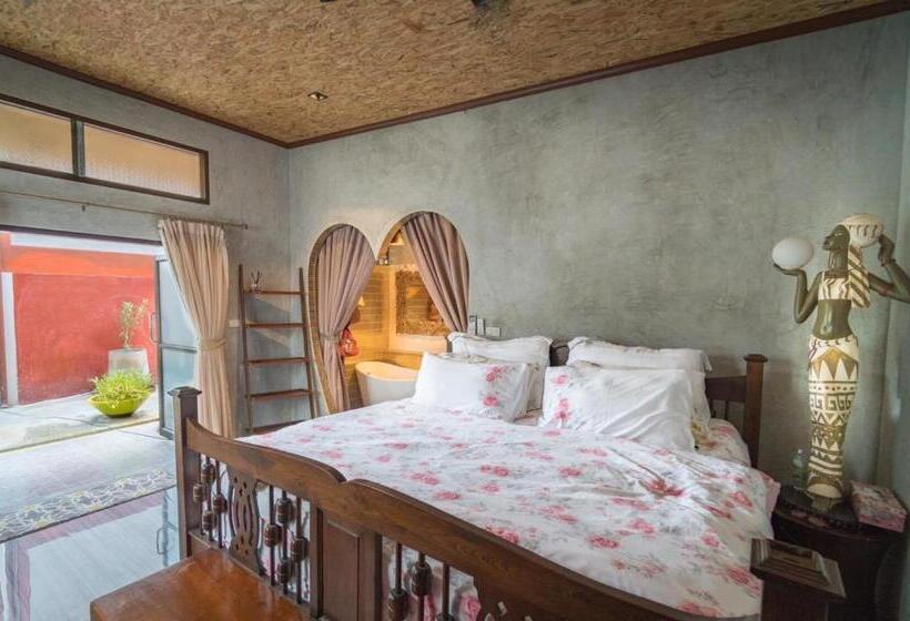 디럭스 룸, Namphung Phuket Boutique Resort