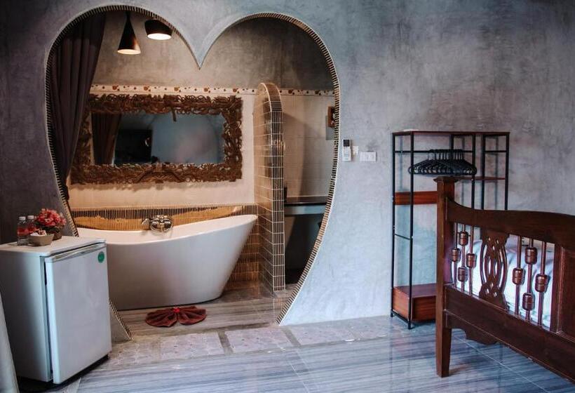 디럭스 룸, Namphung Phuket Boutique Resort