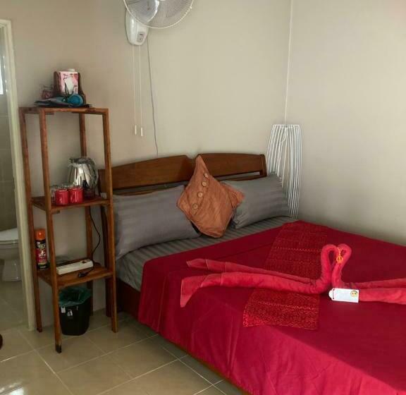 Quarto standard, Red Moon Hideaway