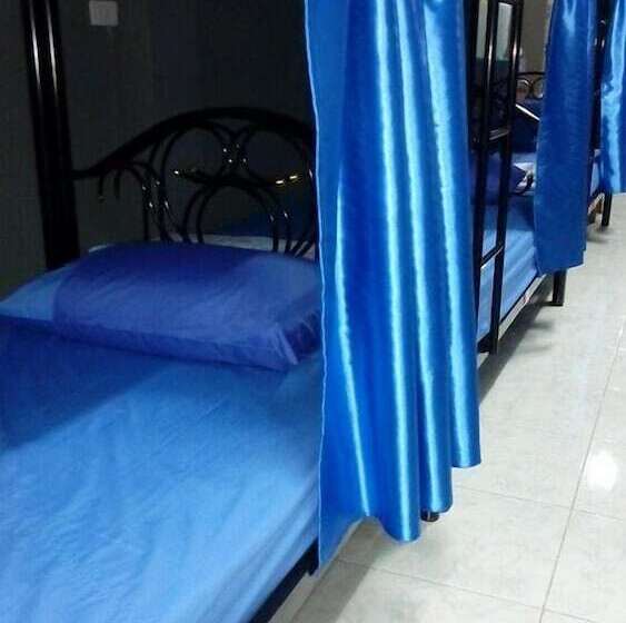 Cama em Quarto Partilhado, S&c Hostel