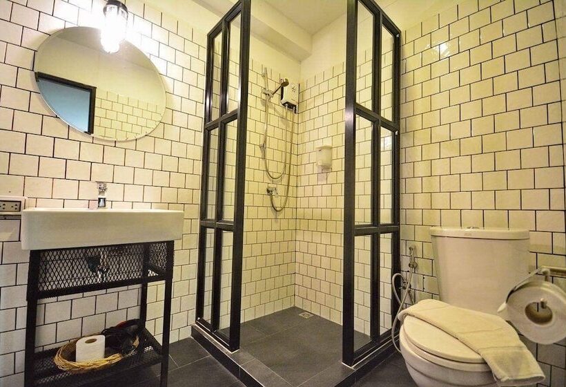 Номер Deluxe, Strips The Poshtel Hostel