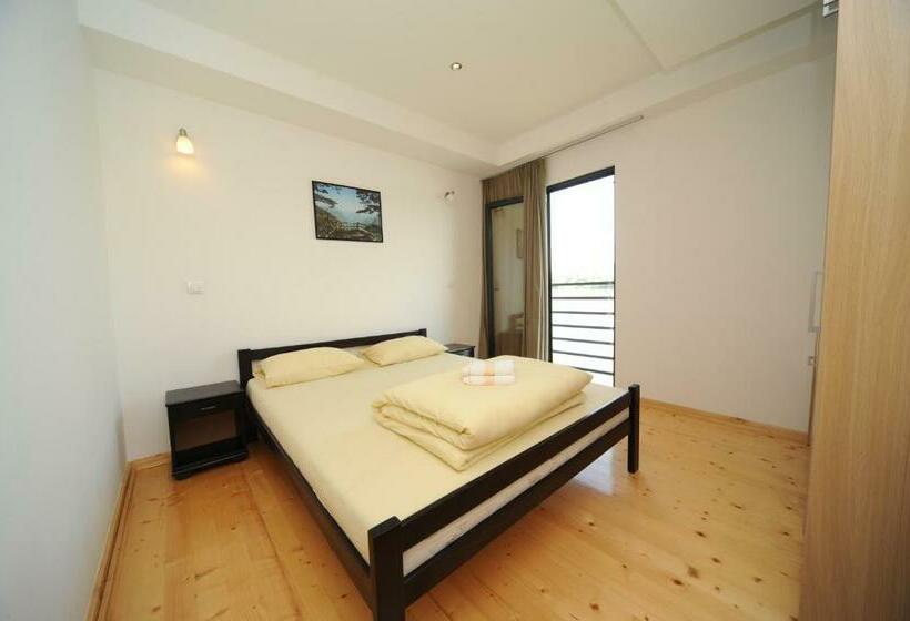 اتاق استاندارد, B&b Botel Charlie