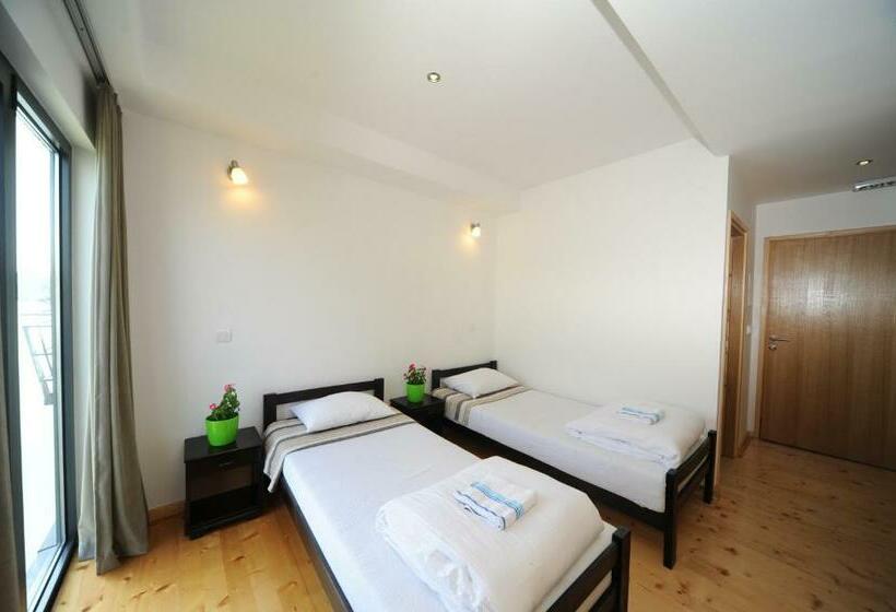 اتاق استاندارد, B&b Botel Charlie