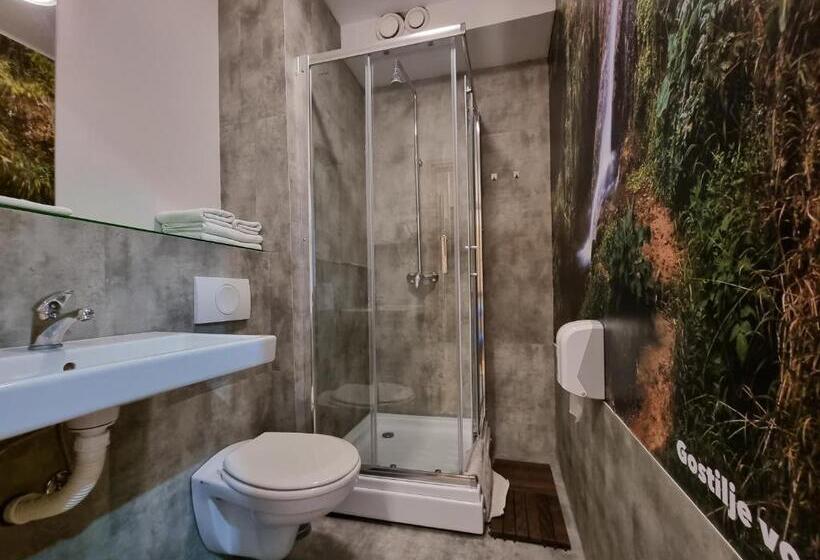 اتاق استاندارد, B&b Botel Charlie