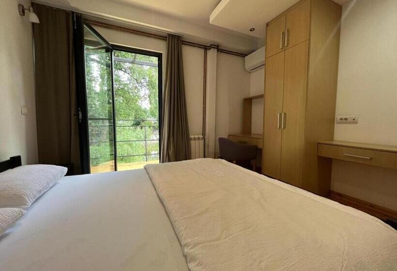 اتاق استاندارد, B&b Botel Charlie