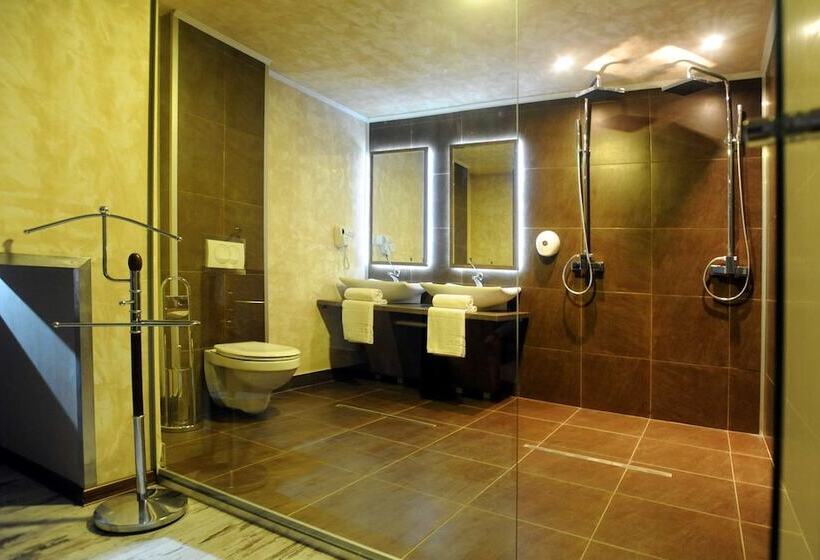 اتاق استاندارد, B&b Botel Charlie